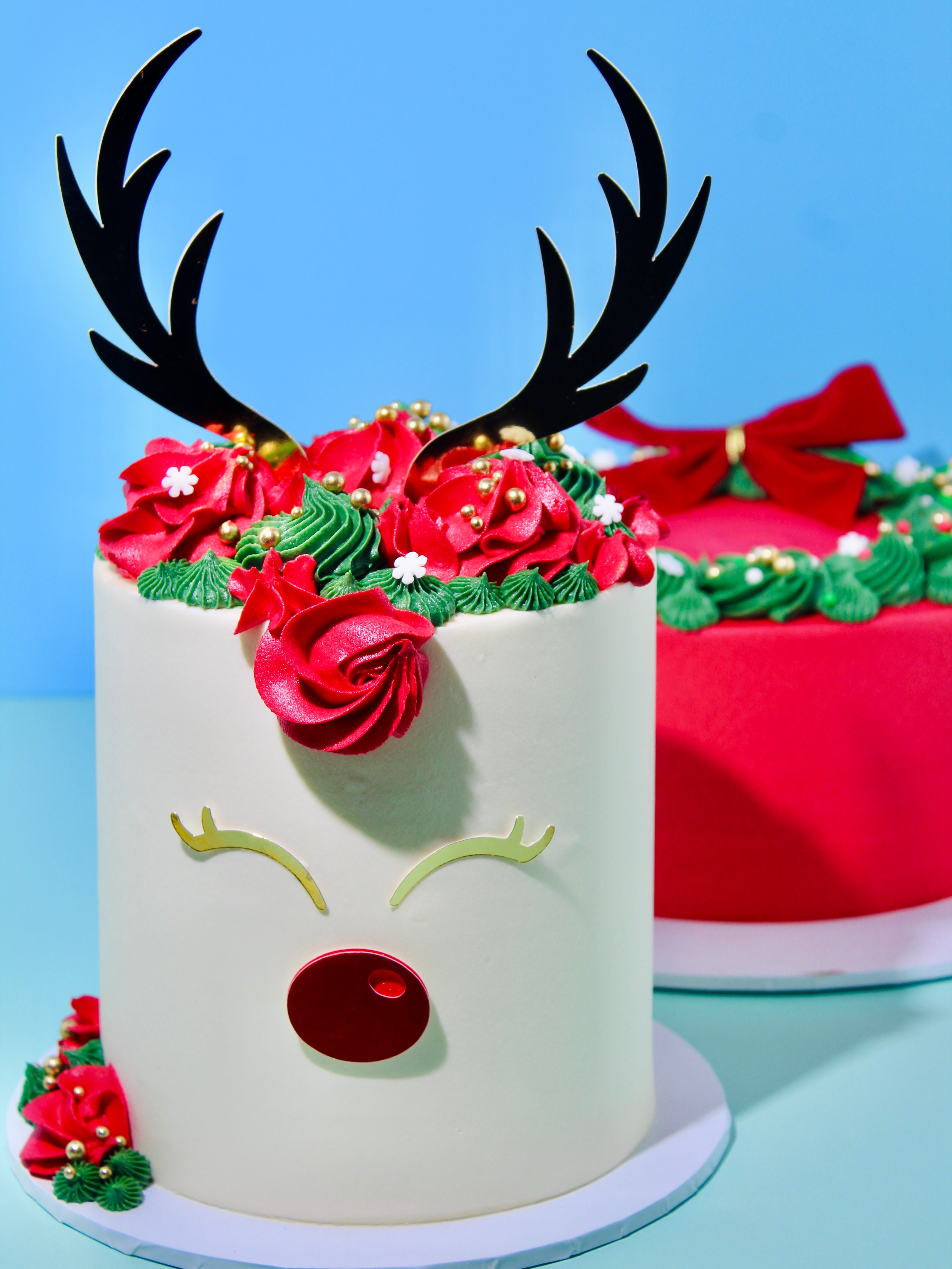 Reindeer Christmas Cake