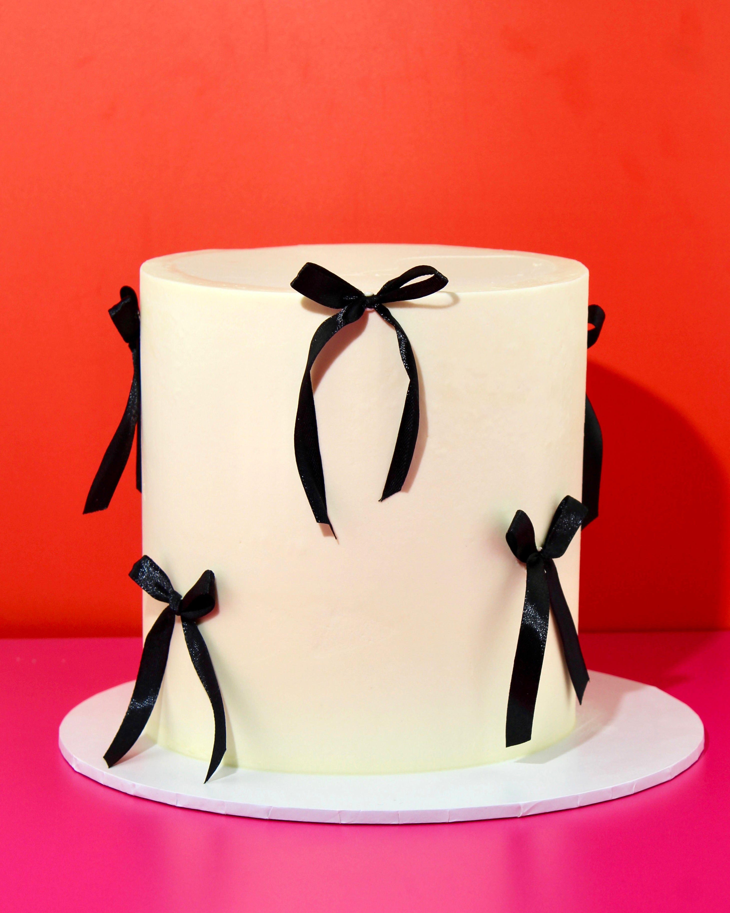 Bow Cake