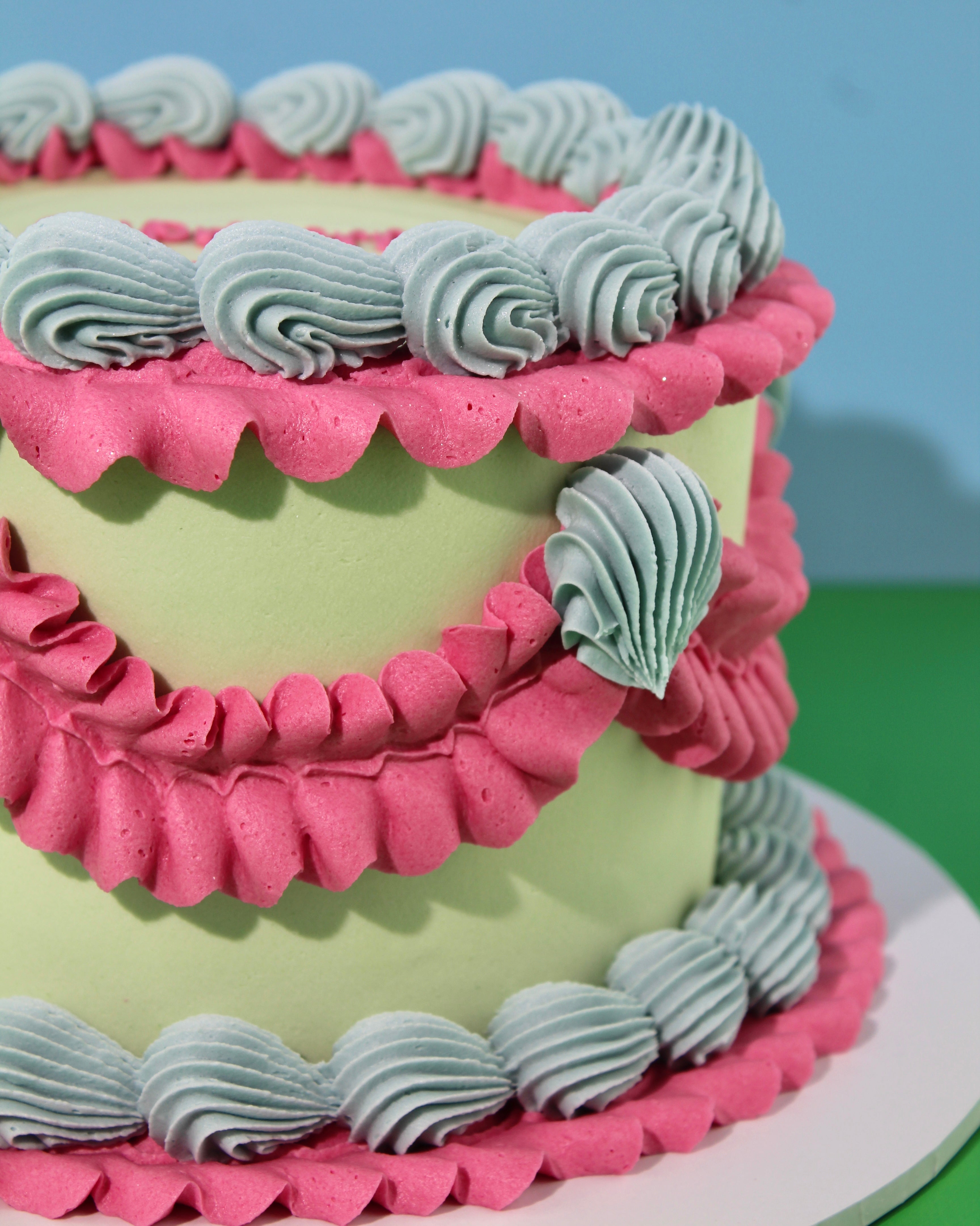 Design Your Own Vintage Cake